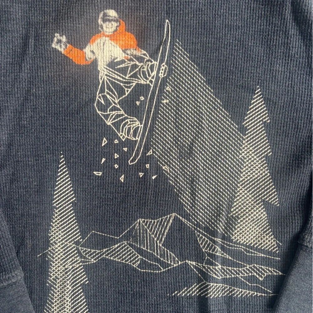 Children’s Place Navy Blue Snowboard Graphic Long Sleeve Tee Size 5/6